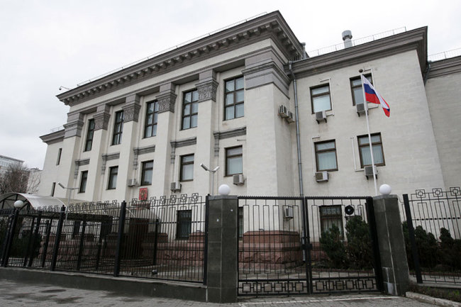Что привезет в Киев новый посол России? Что привезет в Киев новый посол России?