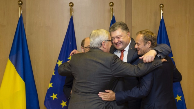 Верный пес Брюсселя: как Порошенко призвал всех верить в Европейский союз