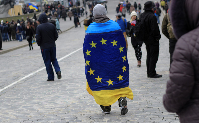 Наглая побирушка: Украина требует деньги от Запада за «борьбу» с Россией Наглая побирушка: Украина требует деньги от Запада за «борьбу» с Россией