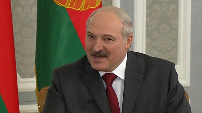 Беларусь: прошмыгнуть между струйками