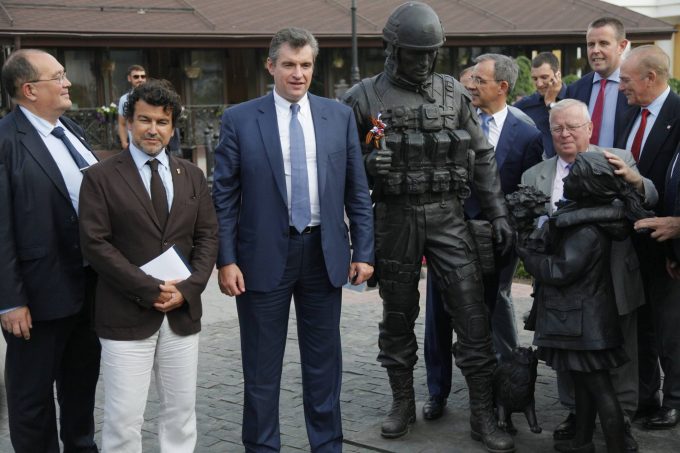 Украина не у дел. Французы прорвали политическую блокаду Крыма Украина не у дел. Французы прорвали политическую блокаду Крыма