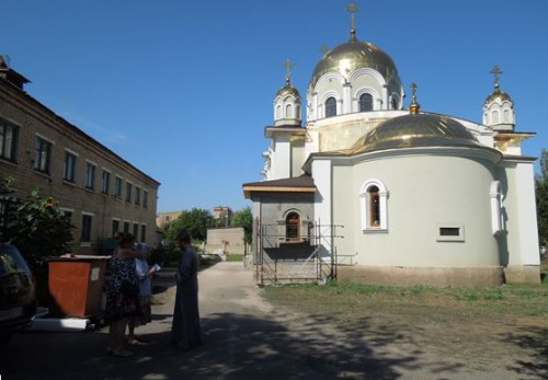 Донецк. Храм на территории войны Донецк. Храм на территории войны