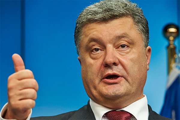 В Марипоуле - пить: Порошенко обратился к украинцам "под градусом" В Марипоуле - пить: Порошенко обратился к украинцам "под градусом"