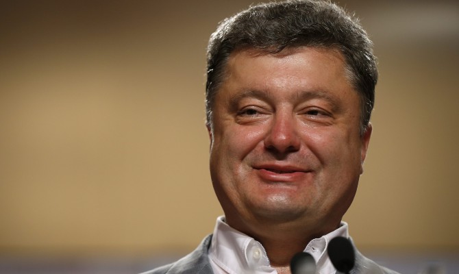 Снять Порошенко с должности президента смогут только те, кто его туда надел Снять Порошенко с должности президента смогут только те, кто его туда надел