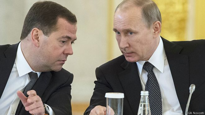 Продолжается фрагментарная отставка Медведева