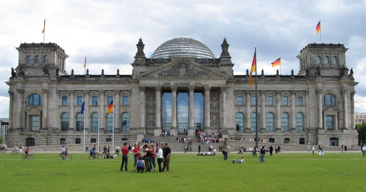 Немецкие власти отказываются заботиться о гражданах страны