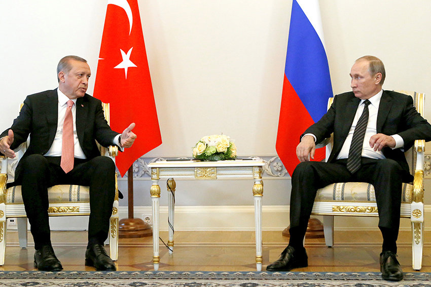 С чего начались переговоры Путина и Эрдогана в Стрельне
