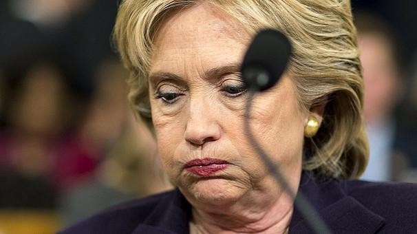 Ужасный кашель и «голос курильщика» Клинтон: старушка попыталася отшутиться