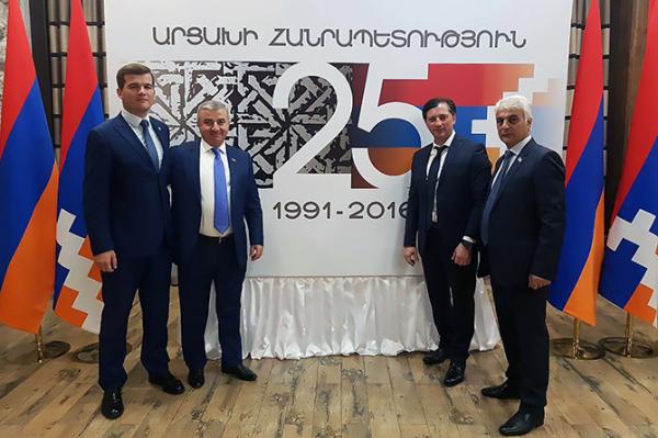 Карабах и Абхазия планируют открыть свои представительства друг у друга