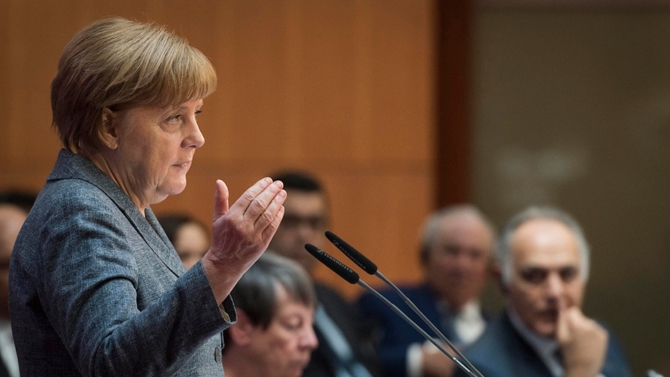 Южная Европа списала "хромую утку" Меркель со счетов