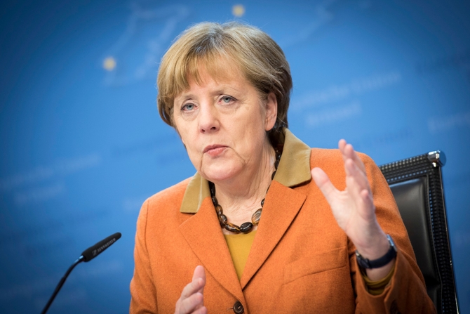 Меркель и "Минск-2": Запад устал терпеть бездействие Порошенко