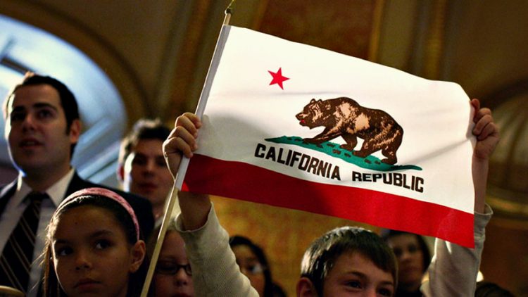 Калифорния может выйти из состава США в 2017 году