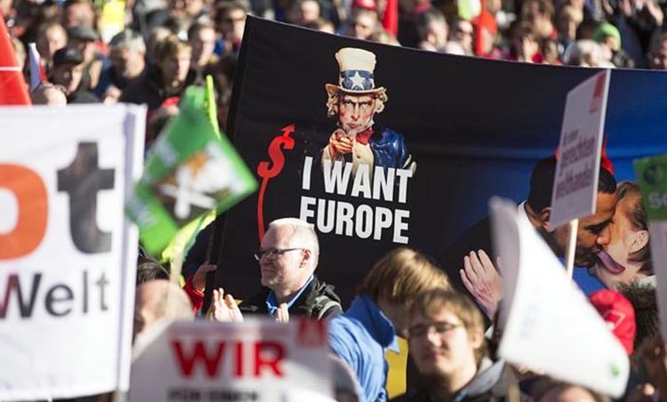 ЕС отворачивается от США: самоубийство Европы отменяется