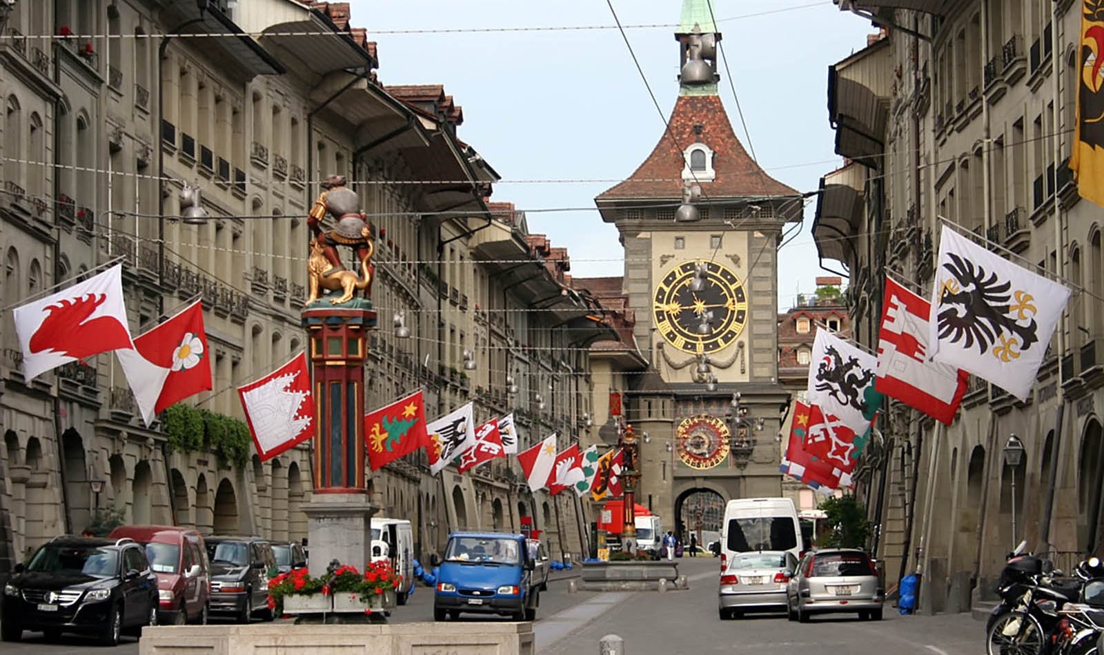 Итоги референдума в Швейцарии: слежке — «да», повышениям пенсий — «нет»
