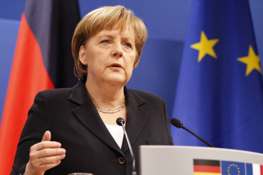 Меркель намерена отказаться от своего девиза «Мы справимся»