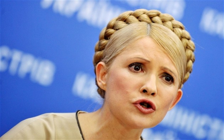 Тимошенко исполнила частушку про Порошенко