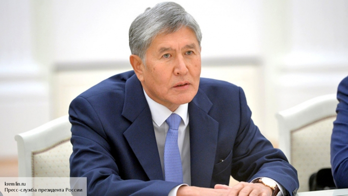 В Москву на лечение прилетел президент Киргизии