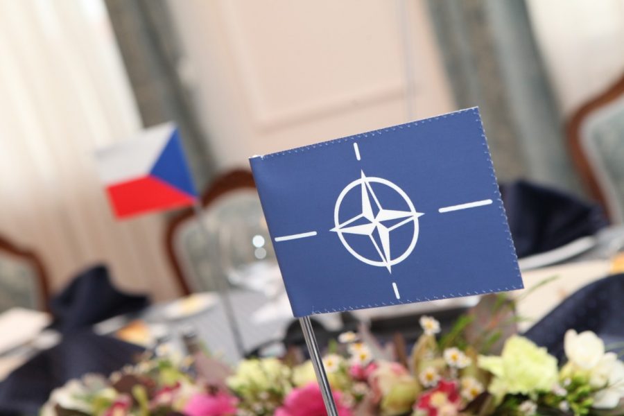 Чехия может покинуть НАТО