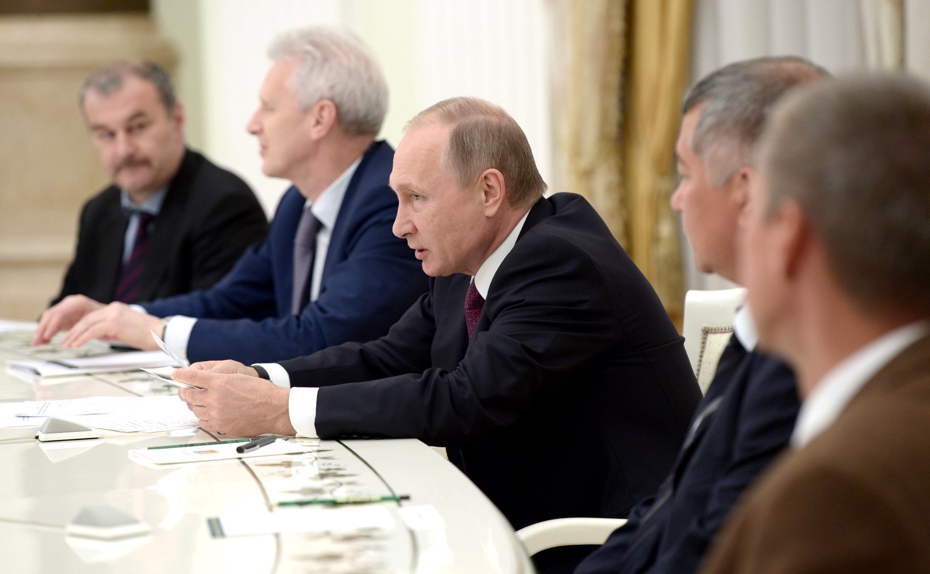 Путин возвращает ведущих мировых учёных в Россию Путин возвращает ведущих мировых учёных в Россию