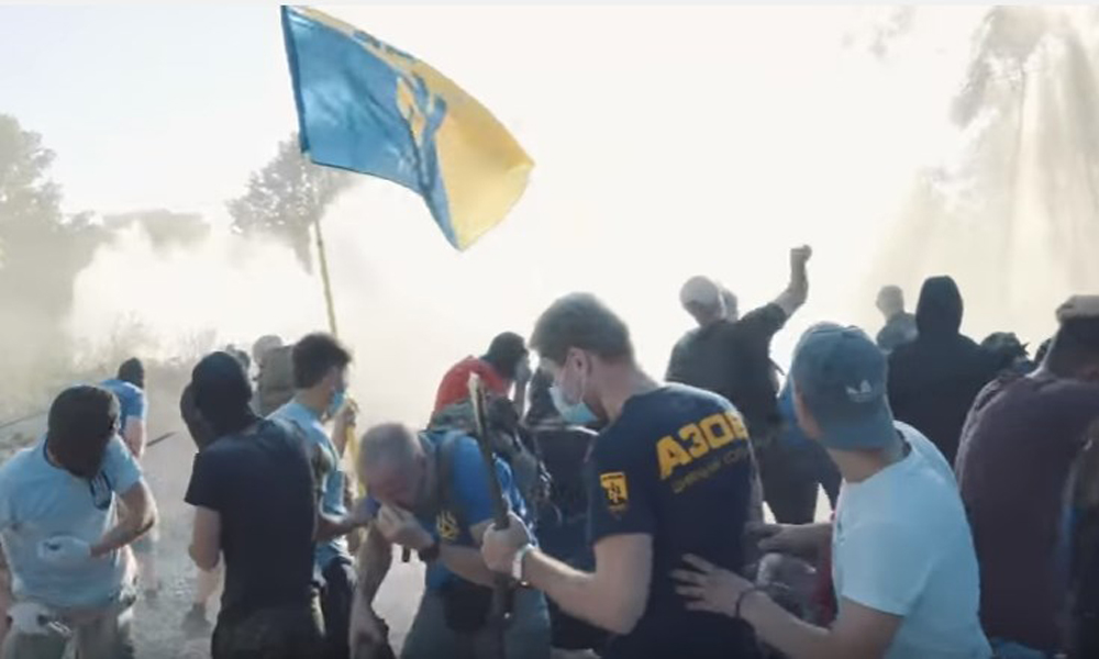 «Азов» захватил скандальное здание в Киеве