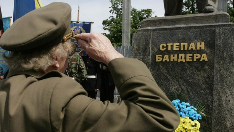 Верните Московский: украинцы борются против проспекта Бандеры