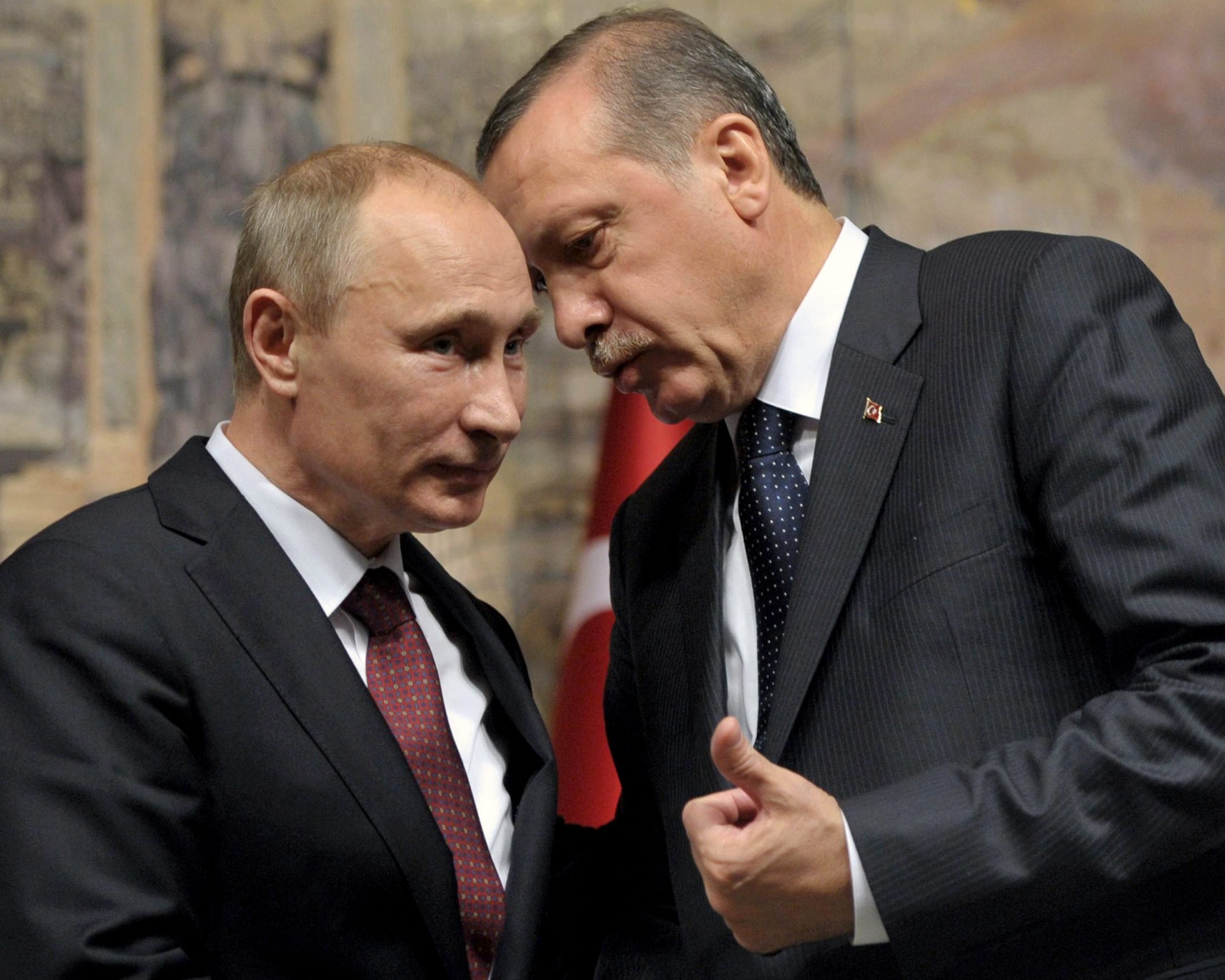 Туризм, газ и "Щит Евфрата": что Эрдоган намерен предложить Путину
