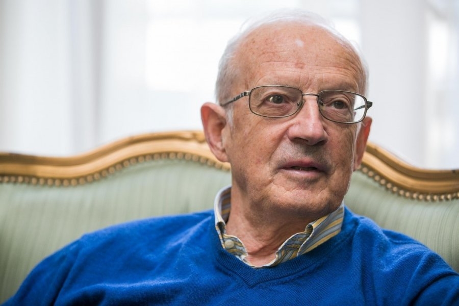 Маразматик Пионтковский о «дворцовом перевороте» в России: «Снять гопника» Маразматик Пионтковский о «дворцовом перевороте» в России: «Снять гопника»
