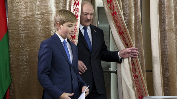 По стопам отца: готовит ли Лукашенко операцию «Преемник»?