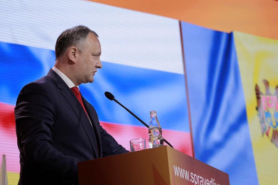 Выжить после ЕС можно только с Россией: Додон снова сделал реверанс Путину Выжить после ЕС можно только с Россией: Додон снова сделал реверанс Путину