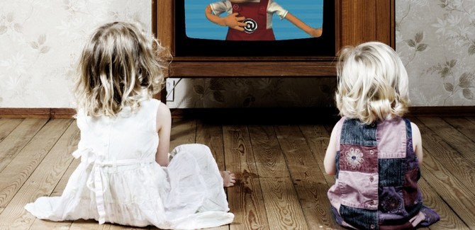 Маразм крепчал: детский телеканал заставили скорбеть по нацистам