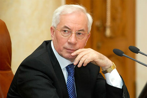 Азаров: Рада разродилась идиотской декларацией о СССР Азаров: Рада разродилась идиотской декларацией о СССР