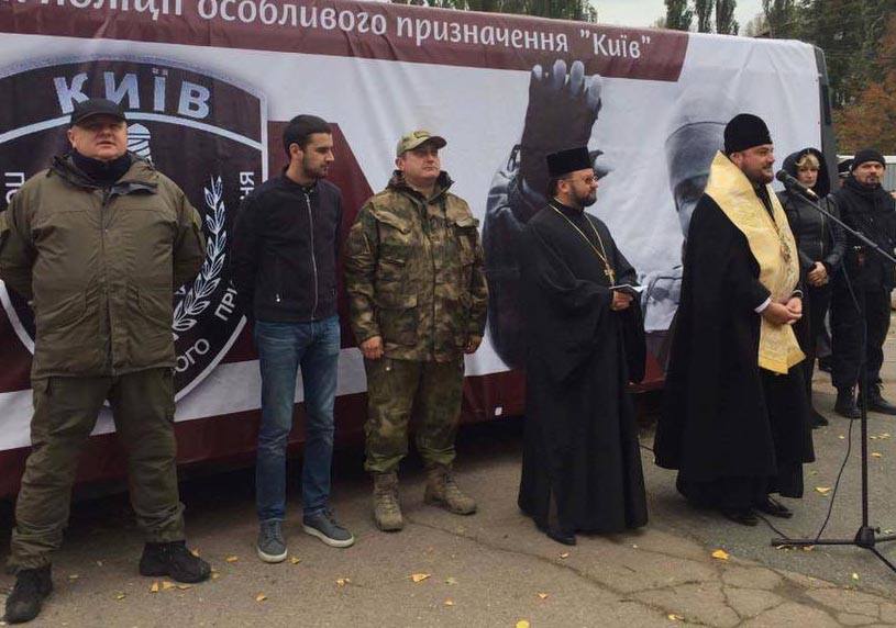 Бред сумасшедших: Митрополит благословляет «хероев» «УПА»