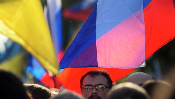 43% украинцев выступают за налаживание диалога с Россией