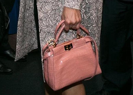 Розовая сумка Fendi Розовая сумка Fendi