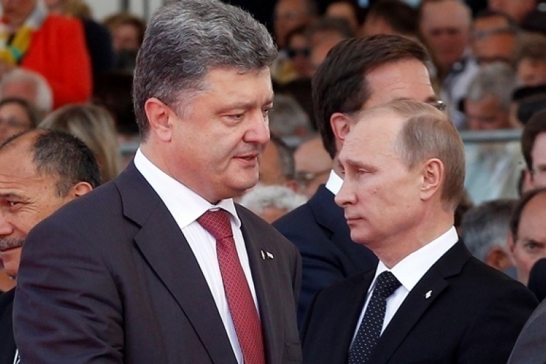 Победа Москвы: Порошенко в Берлине латентно капитулировал перед Путиным Победа Москвы: Порошенко в Берлине латентно капитулировал перед Путиным