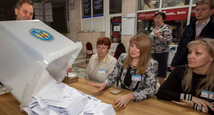 «Десять негритят» на молдавский выборный лад «Десять негритят» на молдавский выборный лад