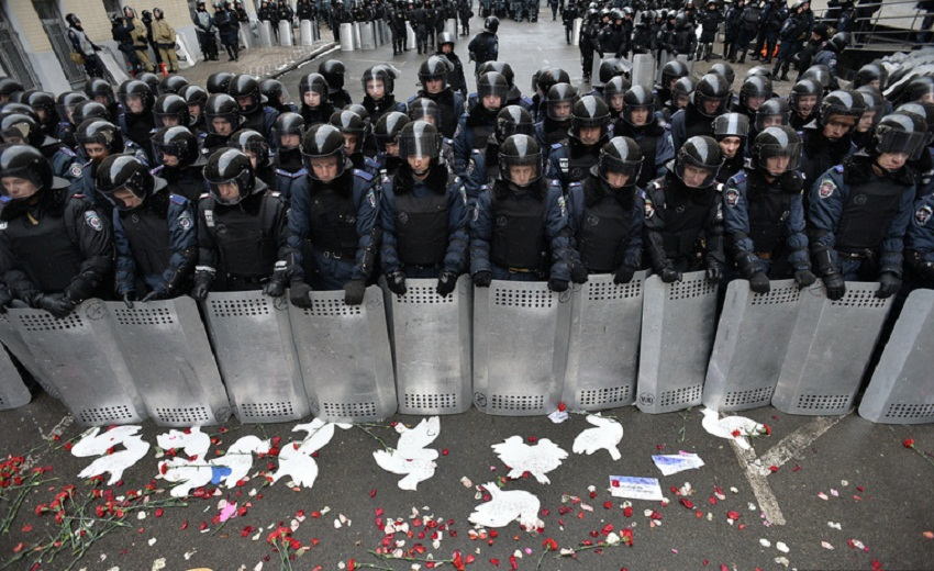 Угроза Майдана сорвала суд над беркутовцами: полицейские вышли на улицы