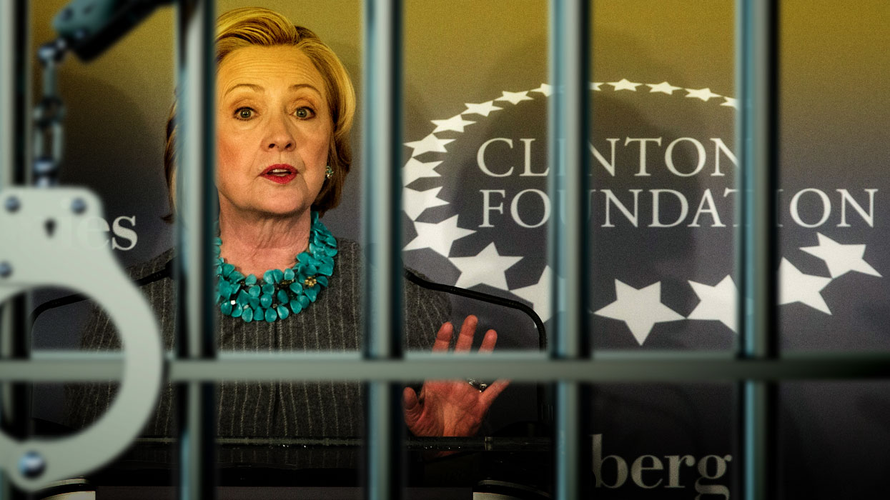 Расследование Фонда Клинтонов: Попадет ли Хиллари в тюрьму?