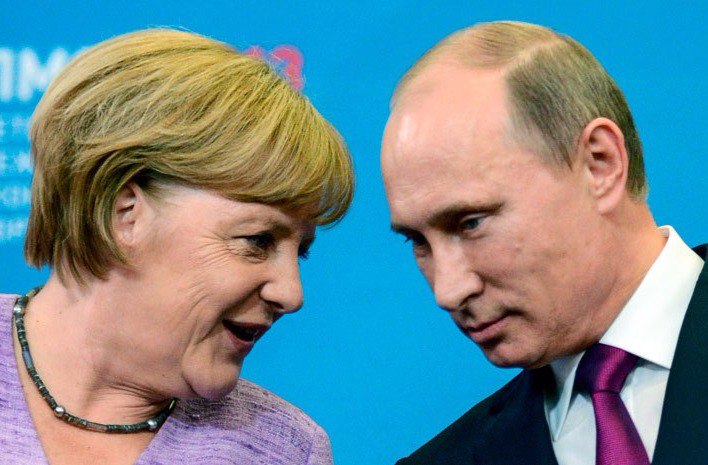 Старушка слетела с катушек: Меркель сделала резкое заявление в адрес Путина Старушка слетела с катушек: Меркель сделала резкое заявление в адрес Путина