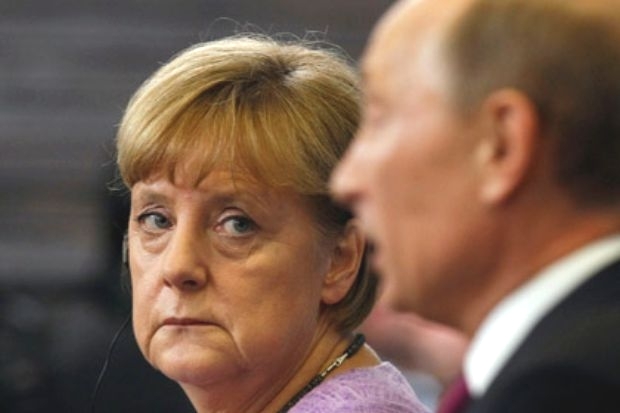 Европейский суицид: Меркель загнала ЕС в тупик – Путин уже не спасет