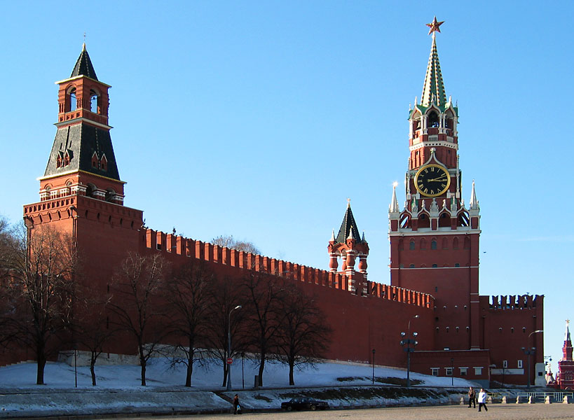 Кремль продолжает работу над формированием гражданской нации Кремль продолжает работу над формированием гражданской нации