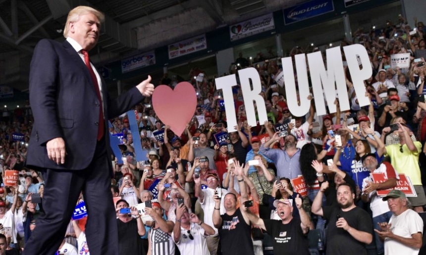 Фиаско Клинтон: чем обусловлен оглушительный успех Трампа на выборах? Фиаско Клинтон: чем обусловлен оглушительный успех Трампа на выборах?