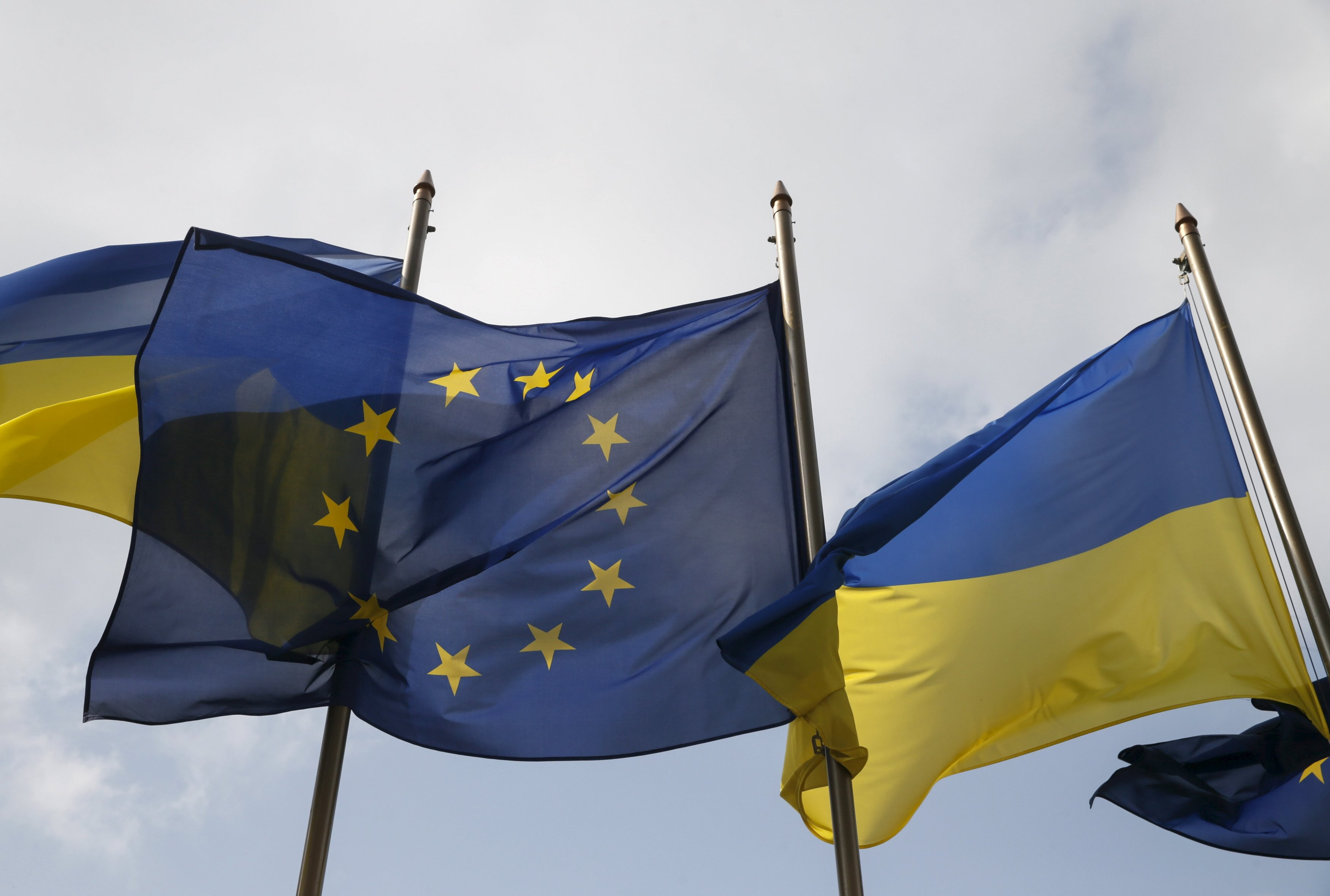 Сидите дома, режьте сало: Украина не получит безвиз
