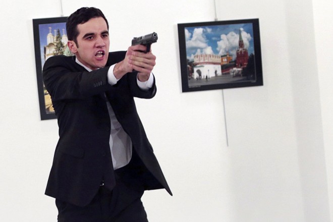 Заговор против России: турецкий сериал предсказал убийство посла в Анкаре Заговор против России: турецкий сериал предсказал убийство посла в Анкаре