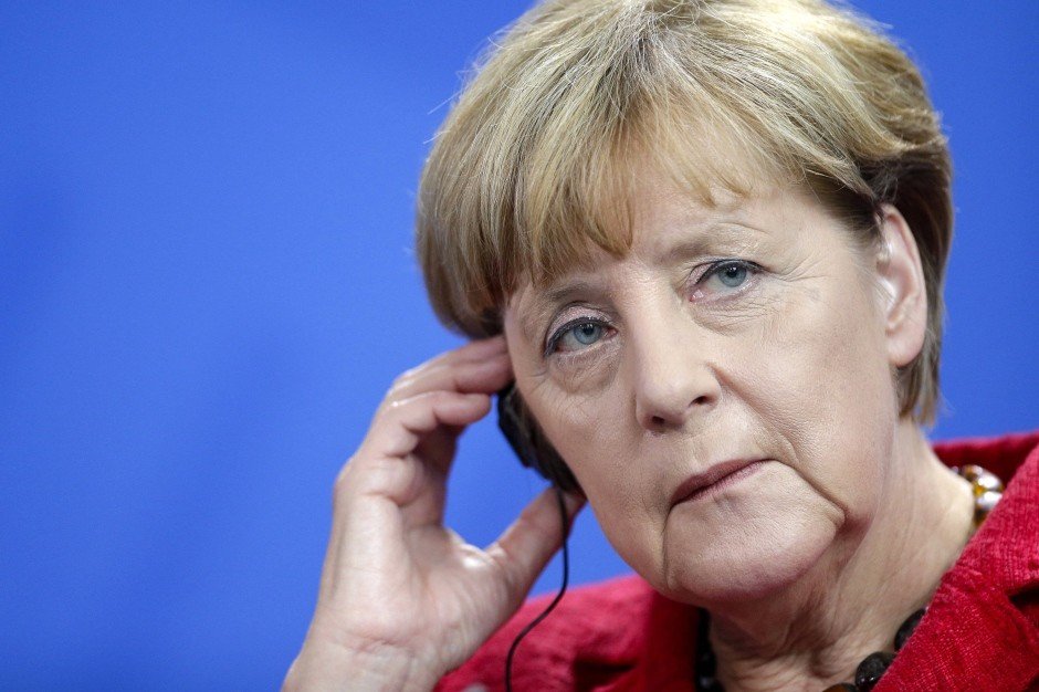 Меркель: Германия должна пересмотреть отношения с Россией и НАТО