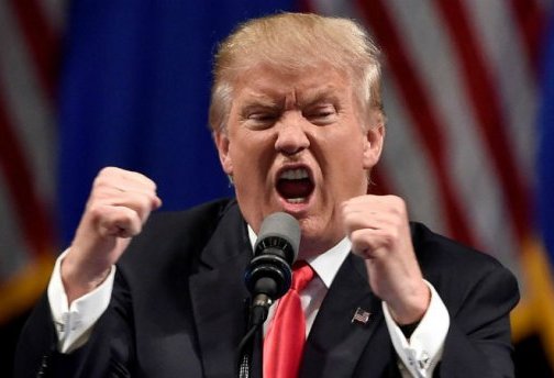 Трамп угрожает семье Клинтон преследованием Трамп угрожает семье Клинтон преследованием