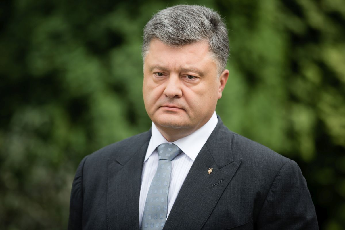Порошенко обвинил Ляшко и Тимошенко в раскачивании лодки