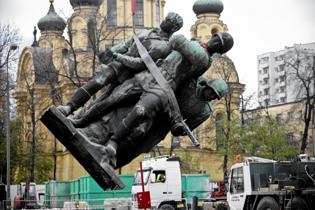 Почему только Россия защищает памятники воинам Красной Армии в Польше?