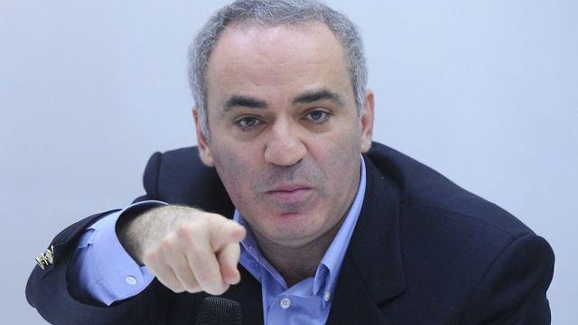«Многоходовочка Каспарова»: Навальный «спасет» Путина «Многоходовочка Каспарова»: Навальный «спасет» Путина