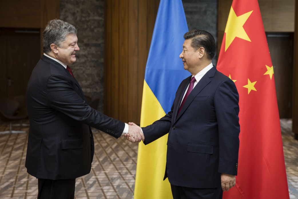 Порошенко решил сделать Китай врагом, оскорбив Си Цзиньпиня